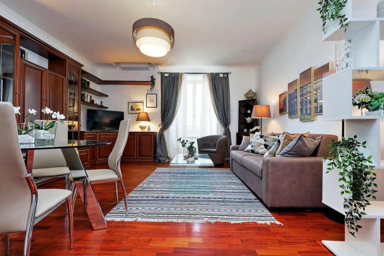Colosseo Sunset Apartment โรม ภายนอก รูปภาพ