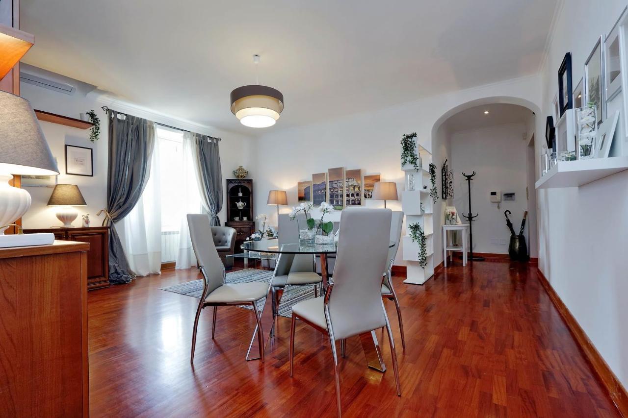 Colosseo Sunset Apartment โรม ภายนอก รูปภาพ