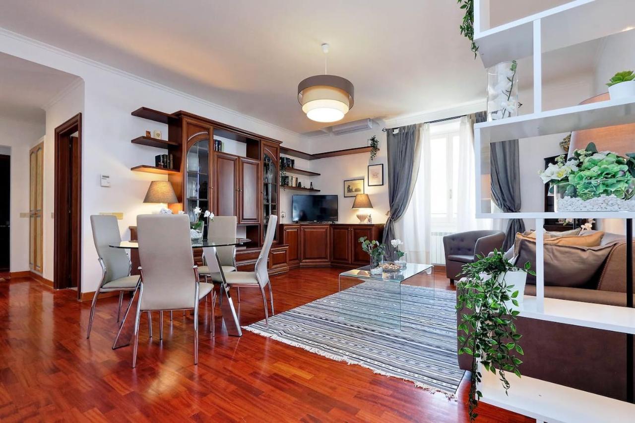 Colosseo Sunset Apartment โรม ภายนอก รูปภาพ